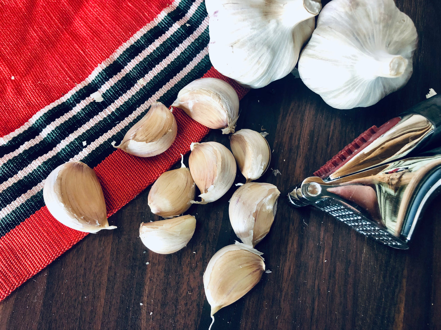 Chamisal Wild Naturally Grown Garlic Bulbs