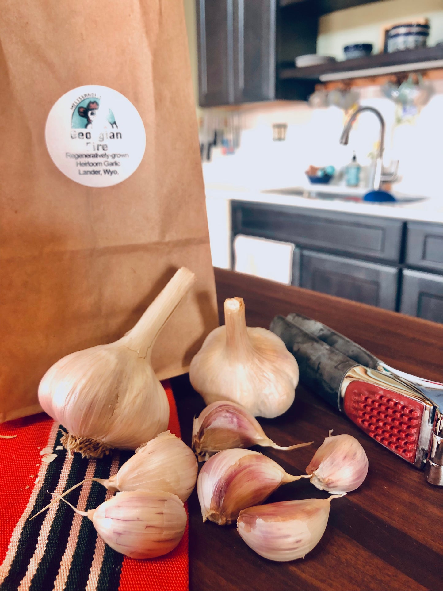Georgian Fire Naturally Grown Garlic Bulbs