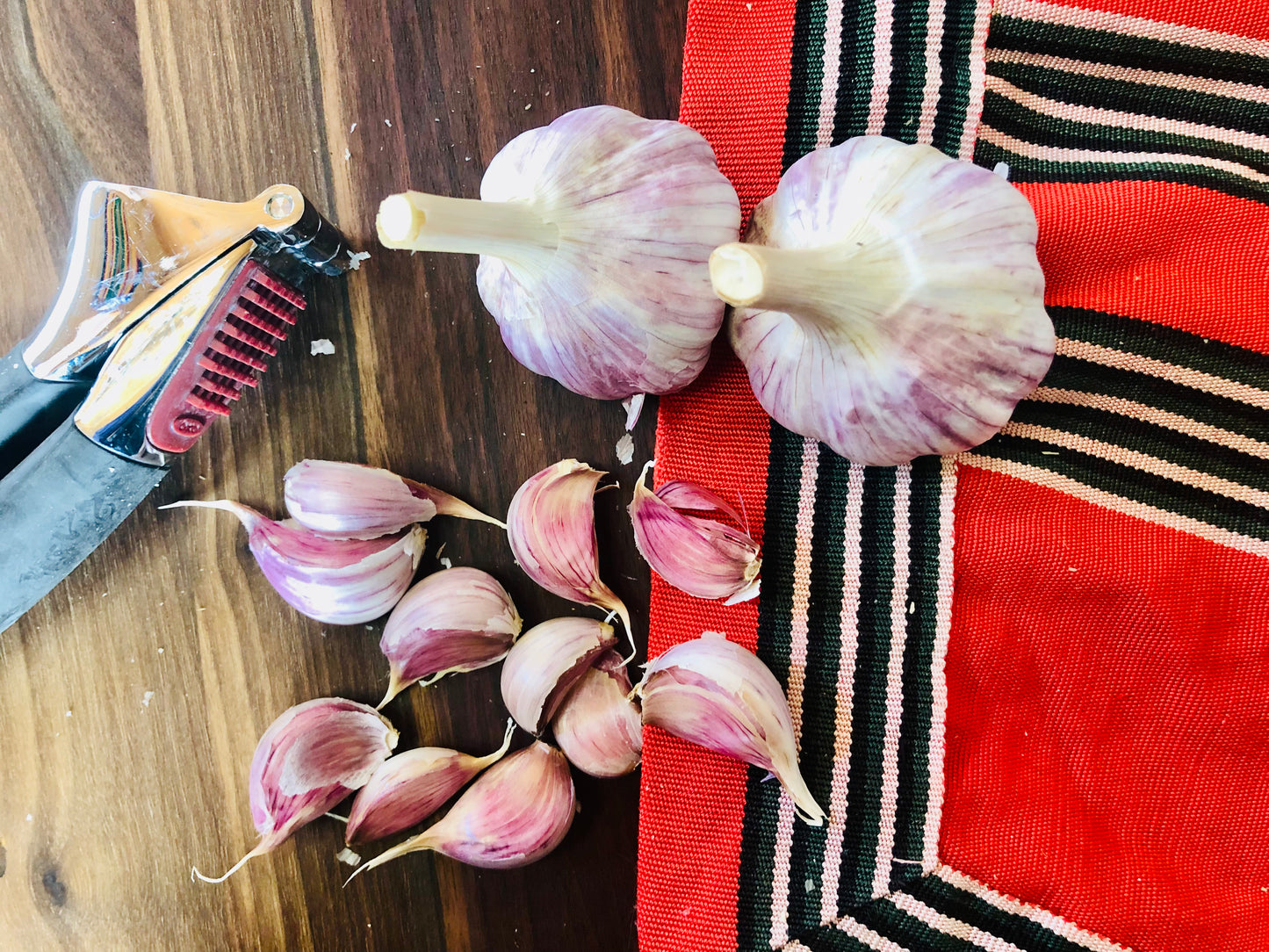 Pehoski Purple Naturally Grown Garlic Bulbs